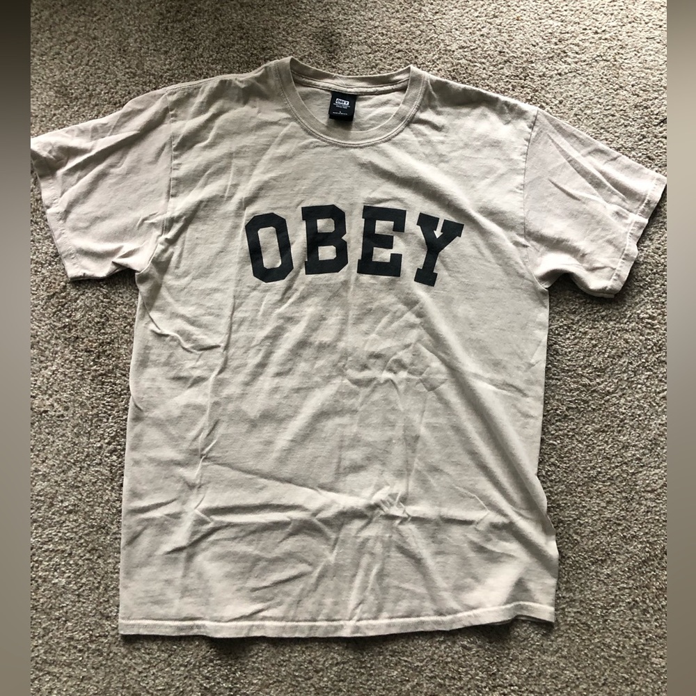 OBEY t-shirt